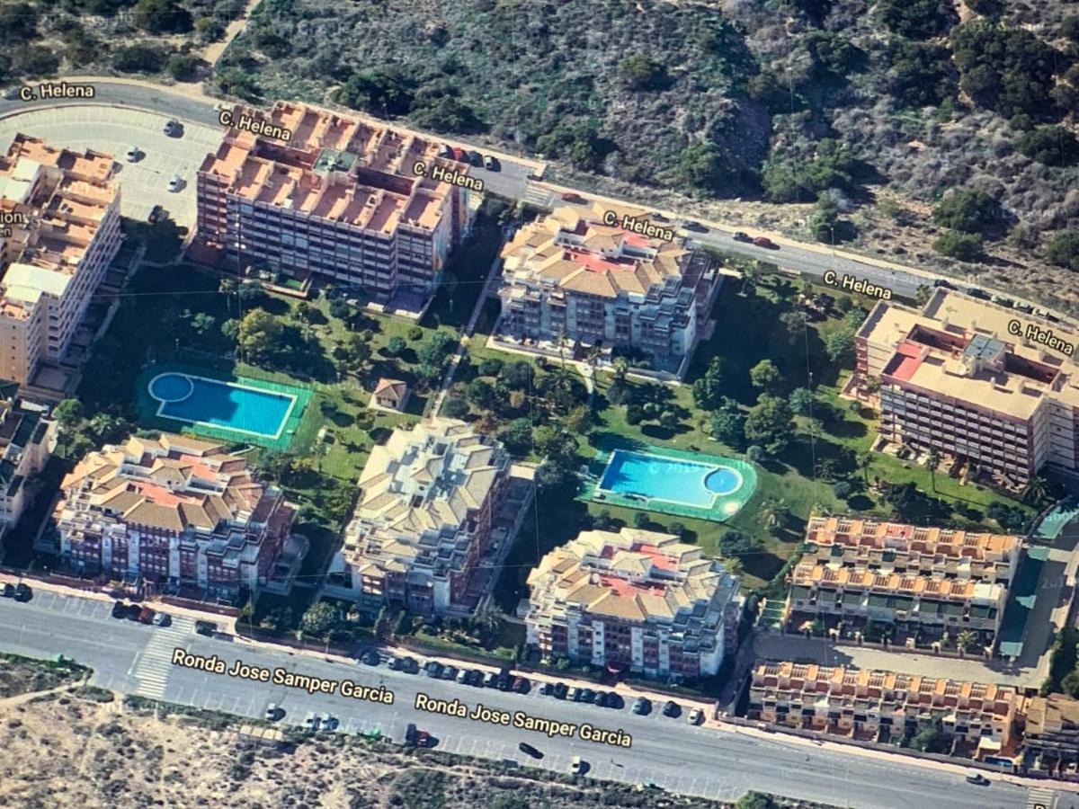 Studio With Terrace And Pool Torrevieja Dış mekan fotoğraf